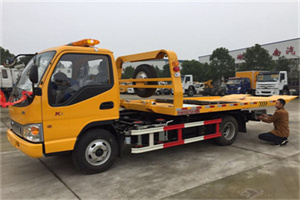 甘谷哪里有拖车服务