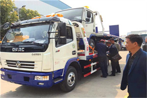 甘谷汽车道路救援拖车价格